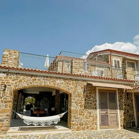 Panoramic With Pool And Capri View Feriehus *