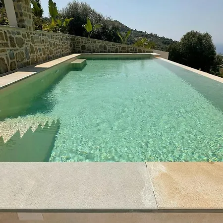Panoramic With Pool And Capri View بيت للعطل